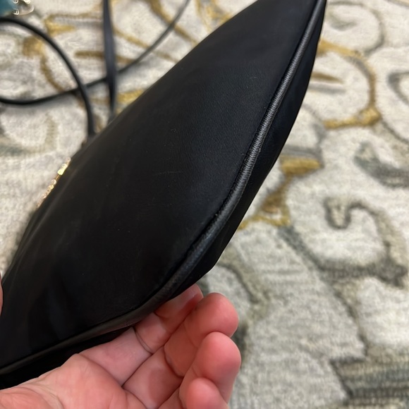 💕 Michael kors nylon Kelsey black large crossbody bag 💕 - Picture 4 of 16